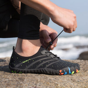Mesh outdoor hiking shoes